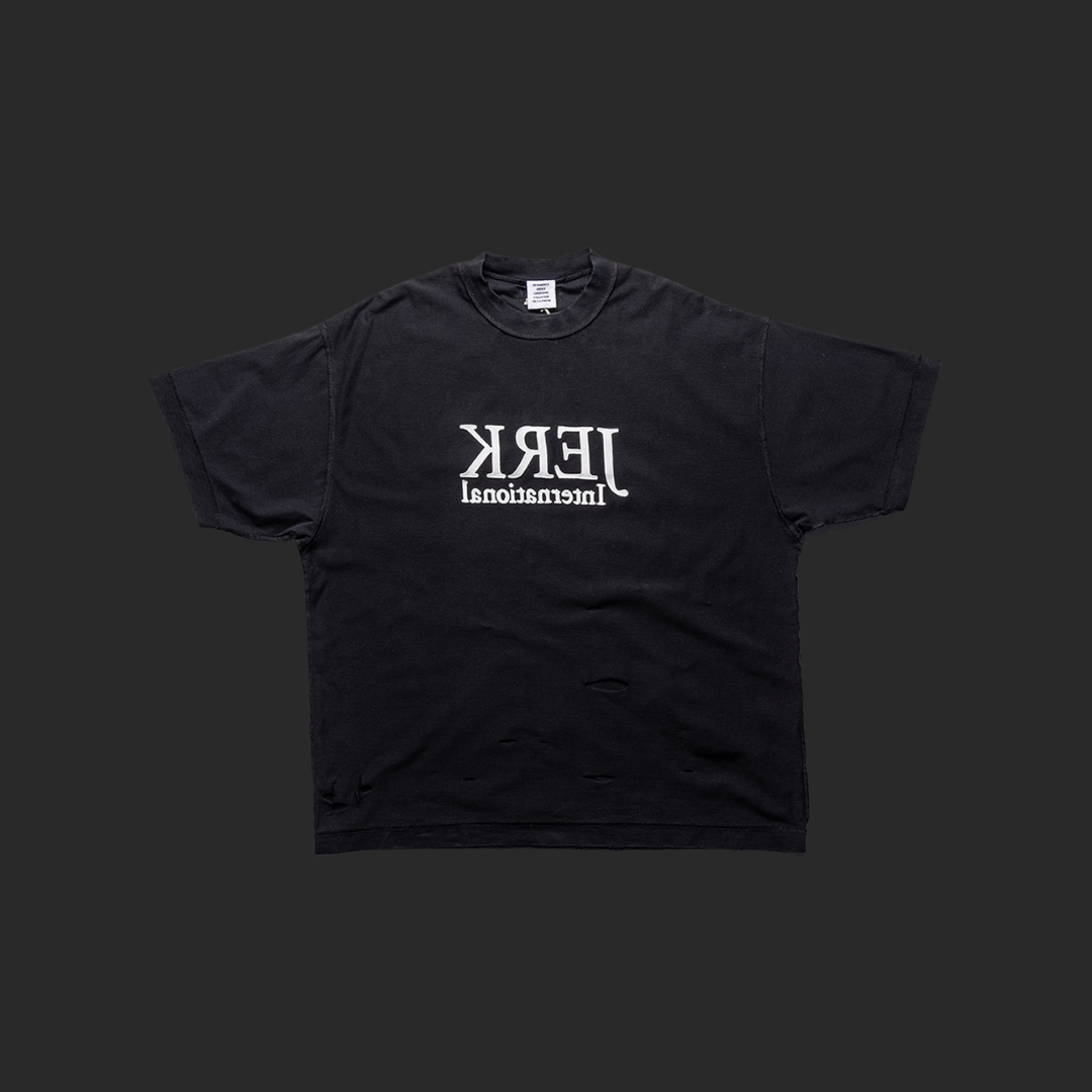 VETEMENTS Destroyed Jerk International Tee