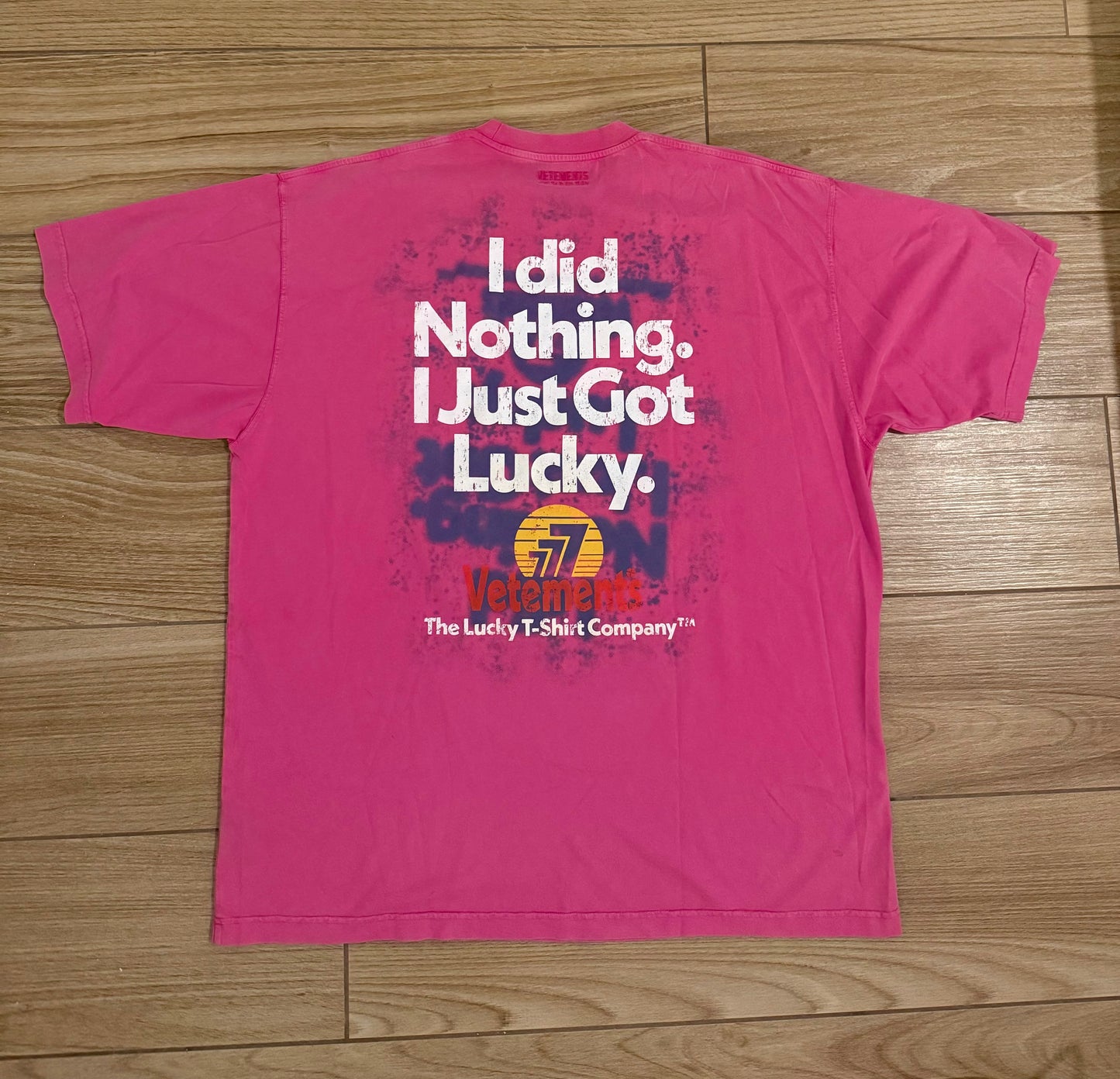 VETEMEMTS I Got Lucky Tee