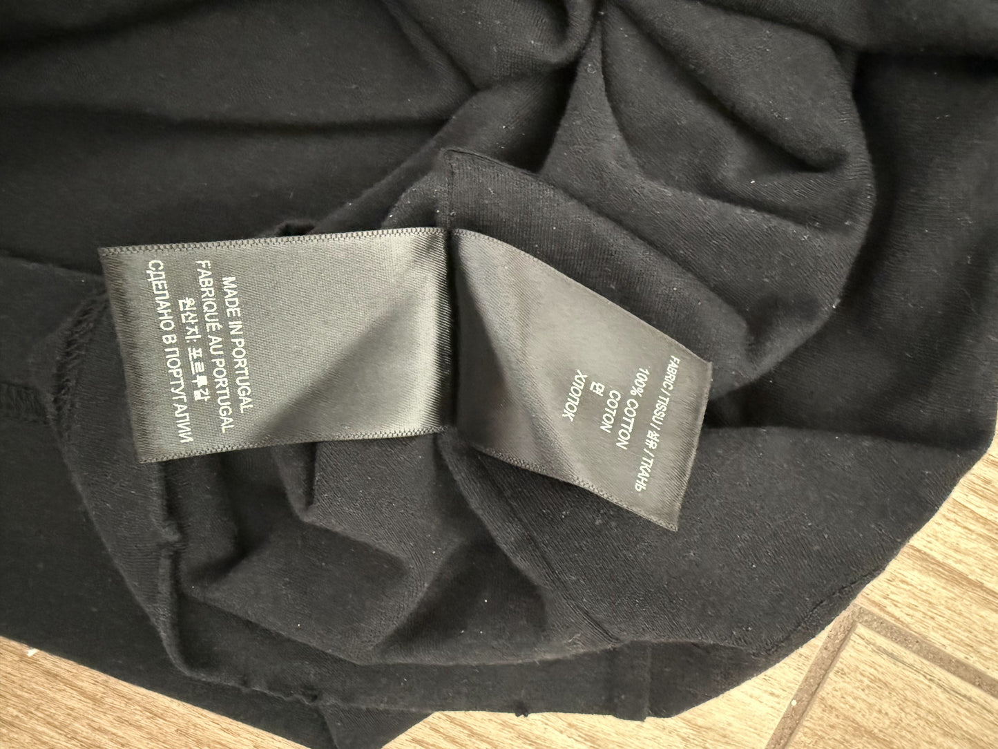 VETEMENTS Destroyed Jerk International Tee
