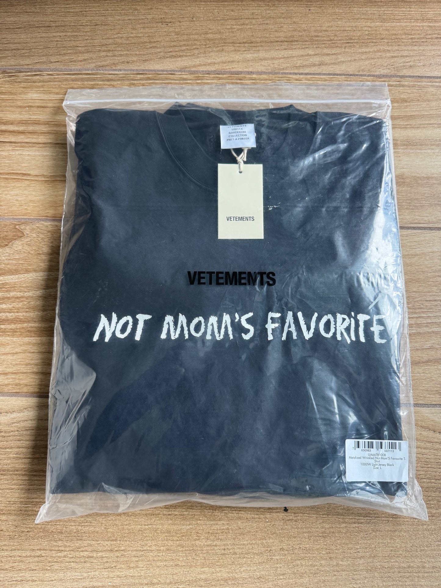 VETEMENTS Metalized Wrinkled 'Not Mom's Favorite' T-shirt