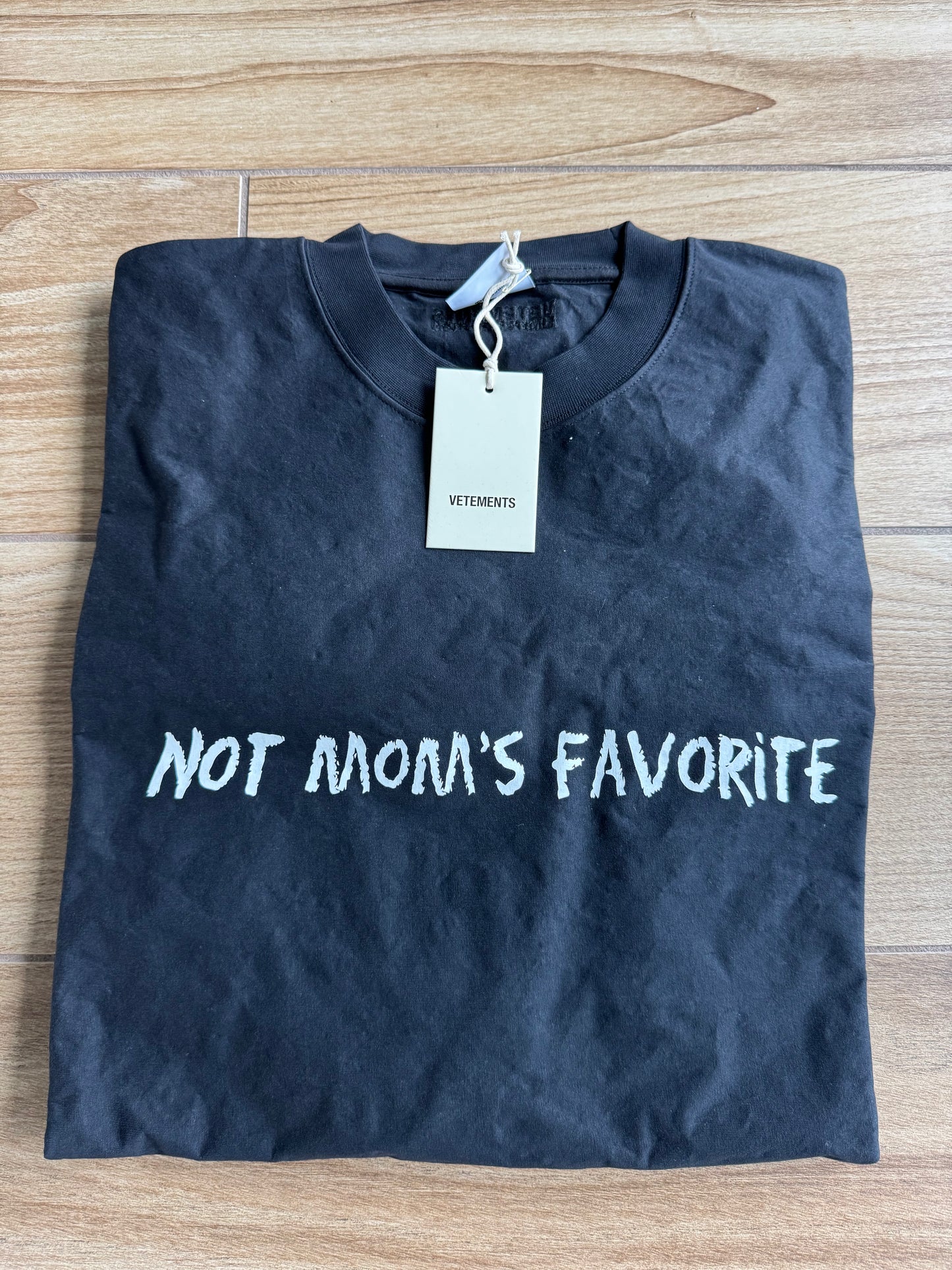 VETEMENTS Metalized Wrinkled 'Not Mom's Favorite' T-shirt