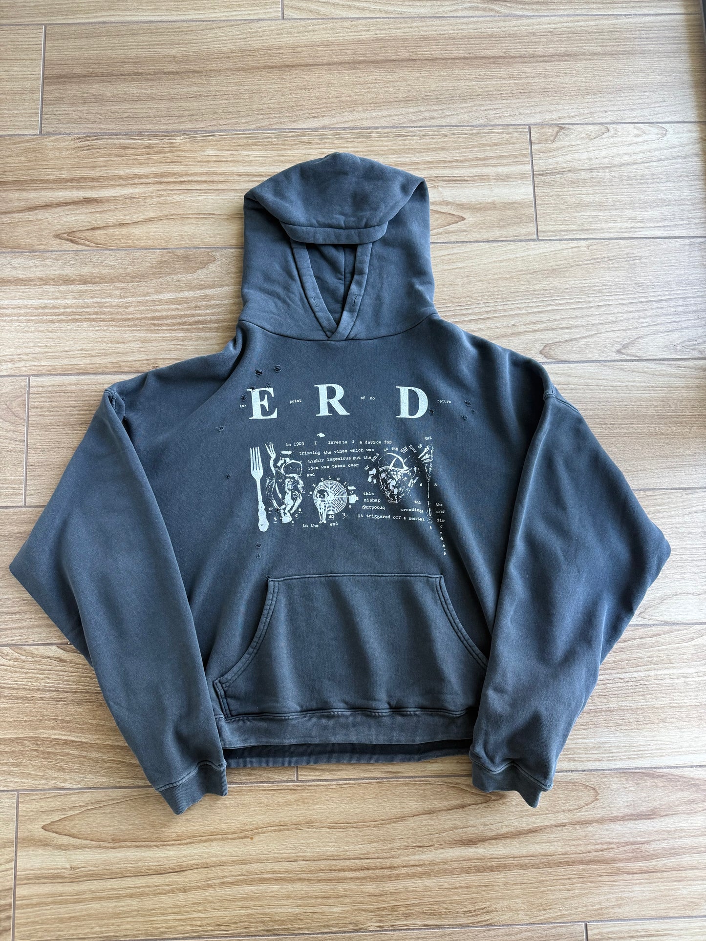 ENFANTS RICHES DÉPRIMÉS My Role in the War Distressed Hoodie