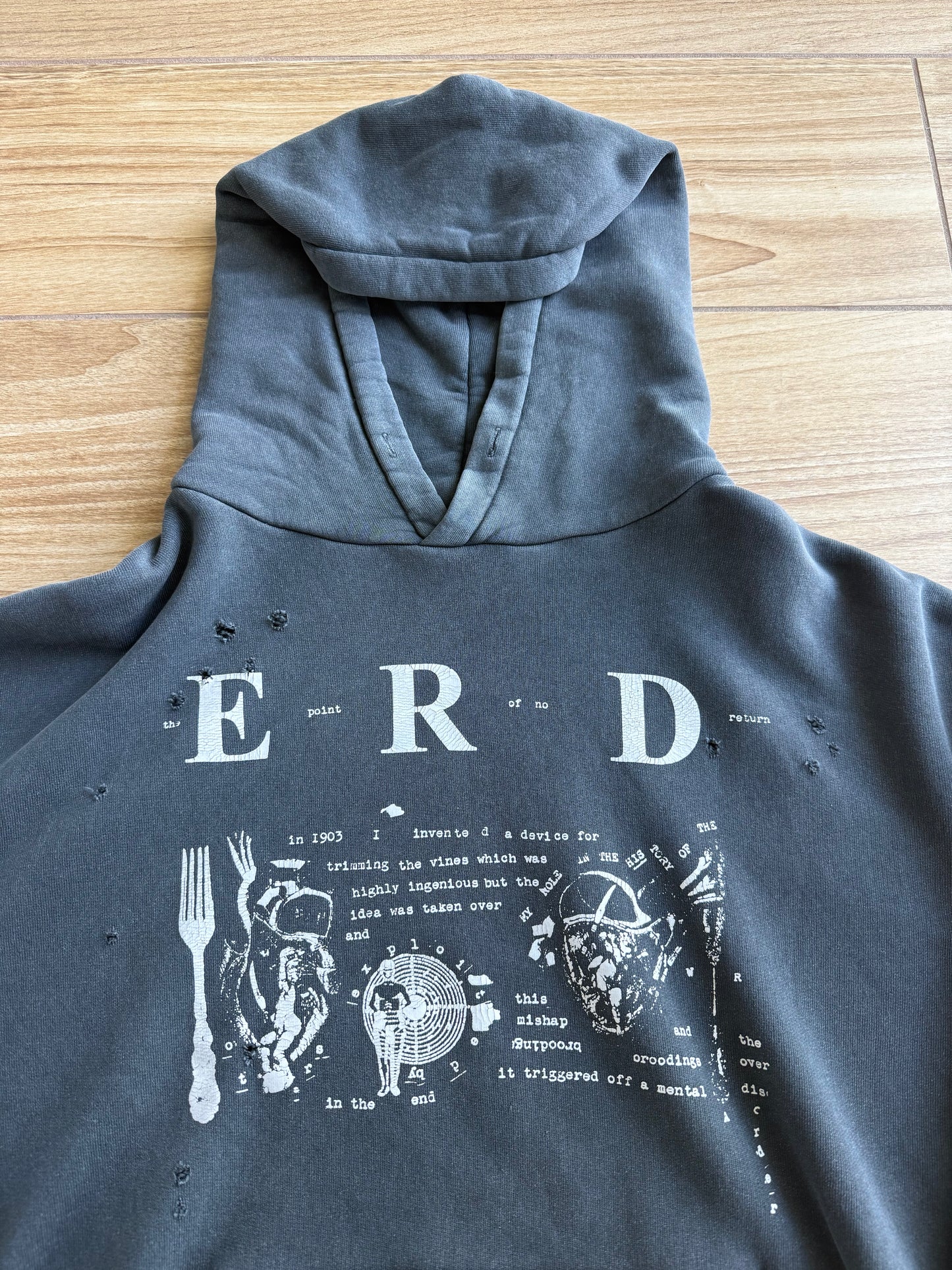 ENFANTS RICHES DÉPRIMÉS My Role in the War Distressed Hoodie