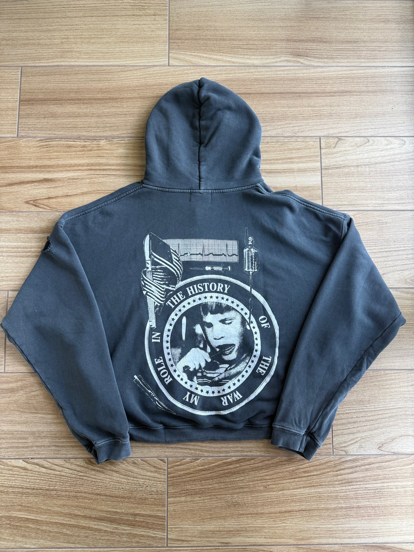 ENFANTS RICHES DÉPRIMÉS My Role in the War Distressed Hoodie